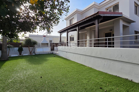 Villa to rent in Limassol