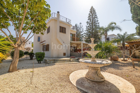 Villa for sale in Protaras