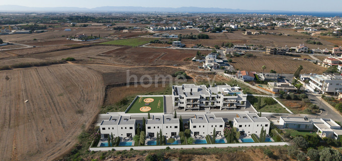 Casa semi independiente a la venta en Deryneia