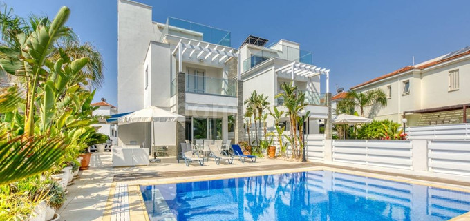 House for sale in Pernera