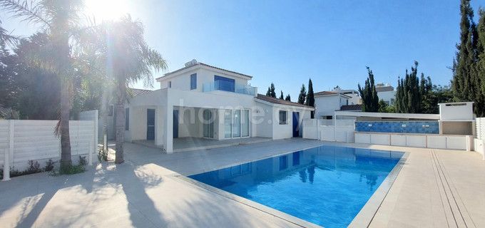 Villa to rent in Ayia Triada