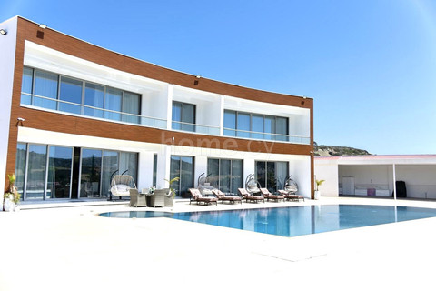 Villa to rent in Limassol