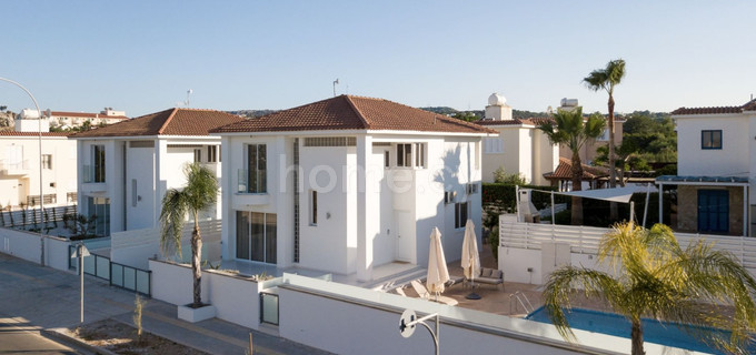 Villa in Pernera zu verkaufen