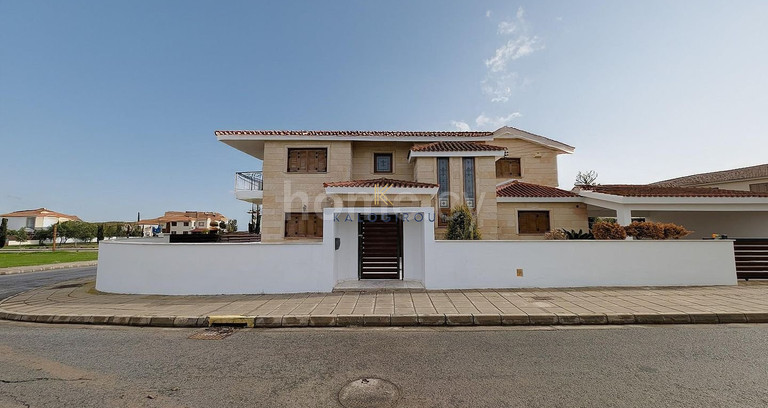 Вилла на продажу в Никосия