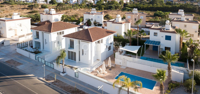 Villa a la venta en Pernera
