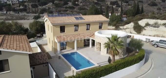 Villa for sale in Larnaca