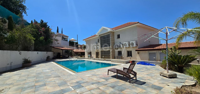 Villa à vendre à Limassol