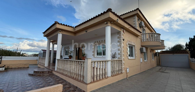 Villa in Larnaca zu verkaufen