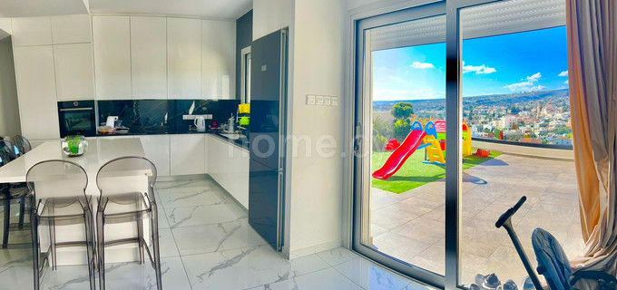 Dom w zabudowie bliźniaczej na sprzedaż w Limassol