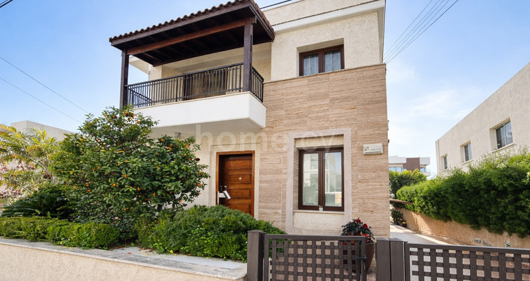 Townhouse to rent in Limassol