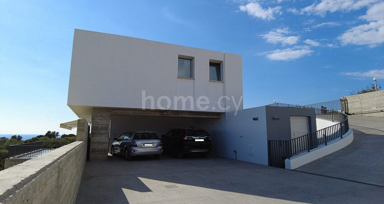 Villa to rent in Paphos