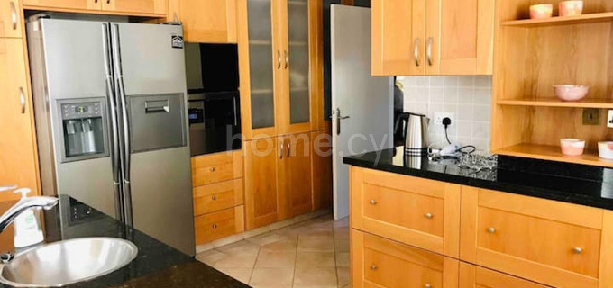 Casa semi independiente para alquilar en Paphos
