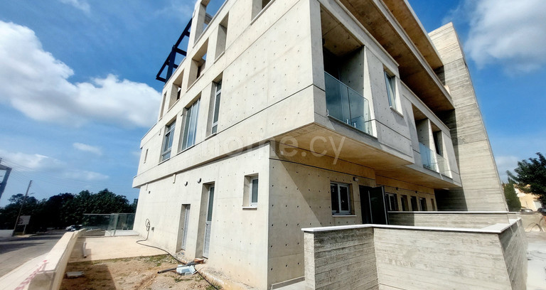 Townhouse to rent in Paphos