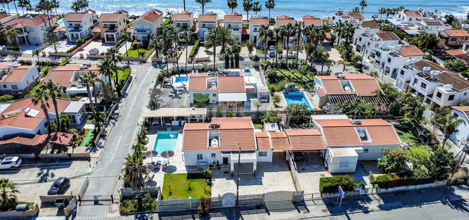 Bungalow for sale in Larnaca