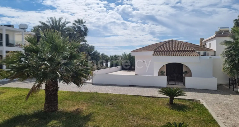 Ground floor apartment to rent in Larnaca