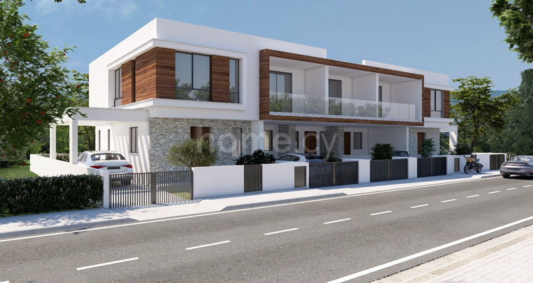 Casa semi independiente a la venta en Larnaca
