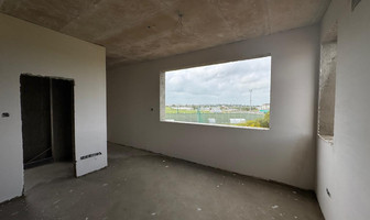 Villa for sale in Deryneia