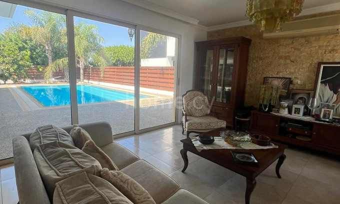Villa a la venta en Nicosia