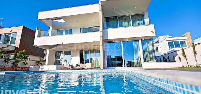 Villa in Ayia Napa zu verkaufen