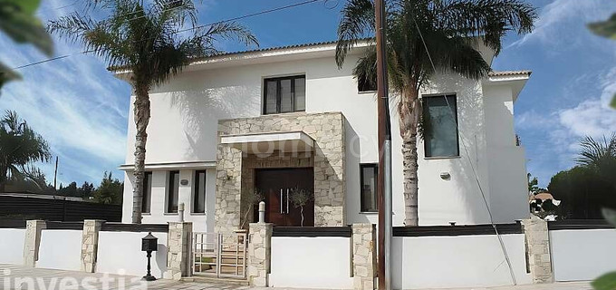 Villa for sale in Larnaca