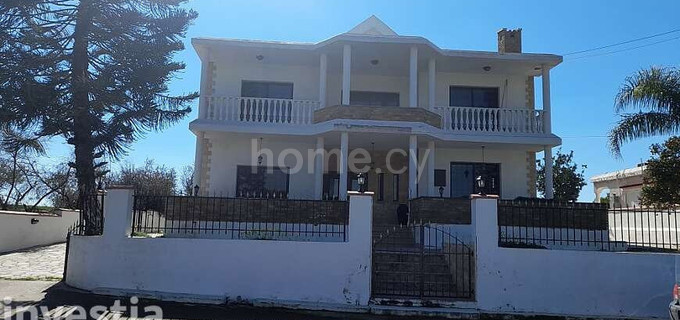 Villa till salu i Larnaca