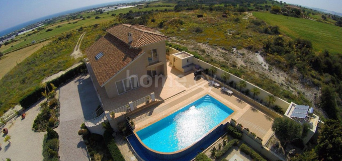 Villa for sale in Larnaca
