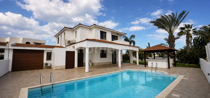 Villa a la venta en Larnaca