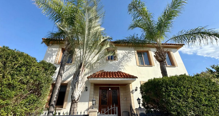 Villa à vendre à Limassol