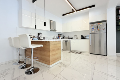 Penthouse apartment to rent in Limassol