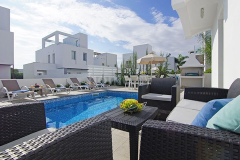 Villa till salu i Ayia Napa