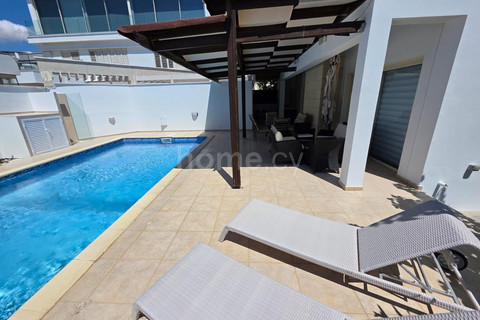 Villa to rent in Larnaca