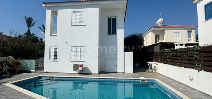Villa in Ayia Triada zu verkaufen