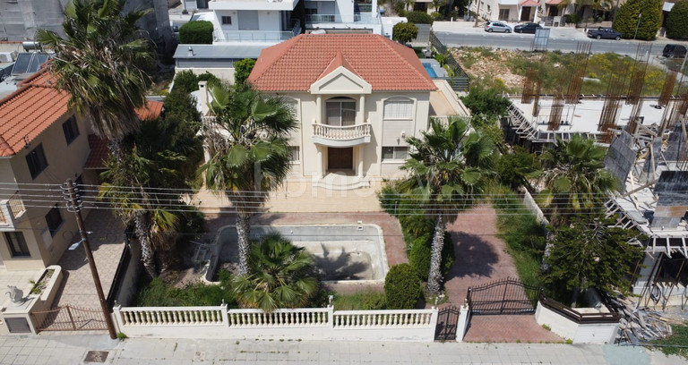Villa for sale in Limassol