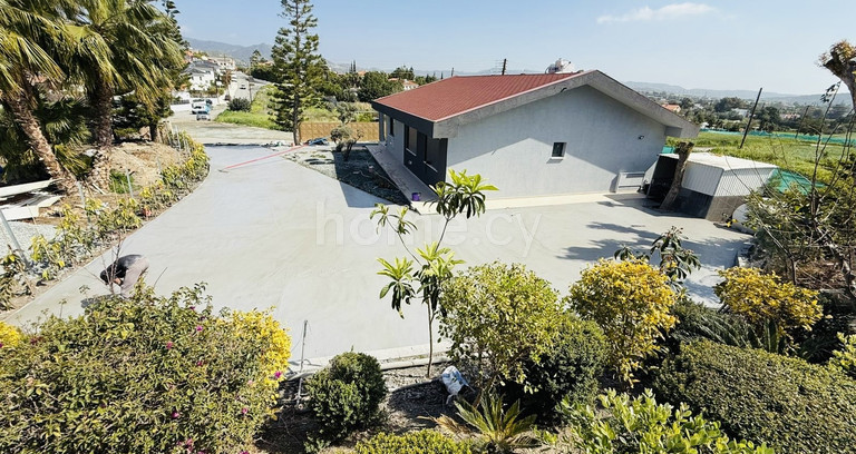 Villa to rent in Limassol