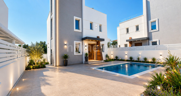 Villa for sale in Ayia Triada