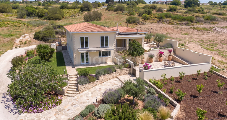 Villa for sale in Paphos