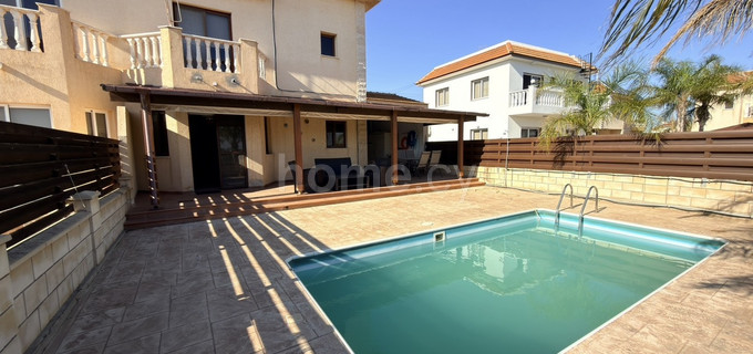 Link-detached house for sale in Liopetri
