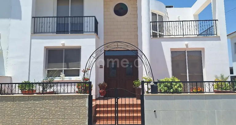 Villa to rent in Larnaca