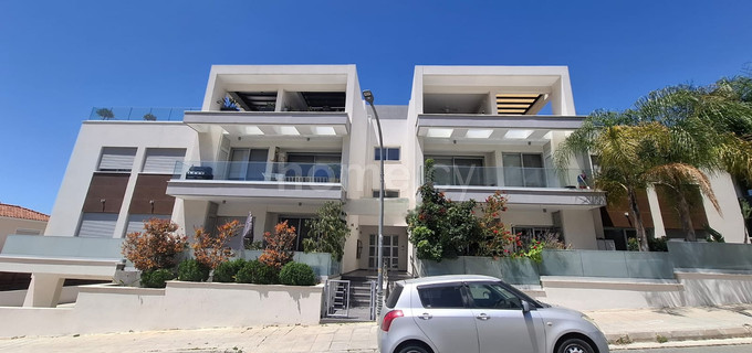 Top floor apartment to rent in Limassol