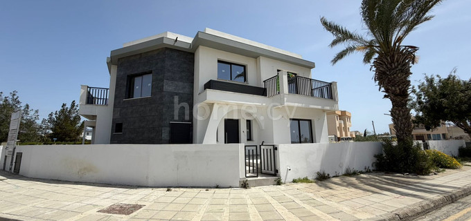 Villa for sale in Larnaca
