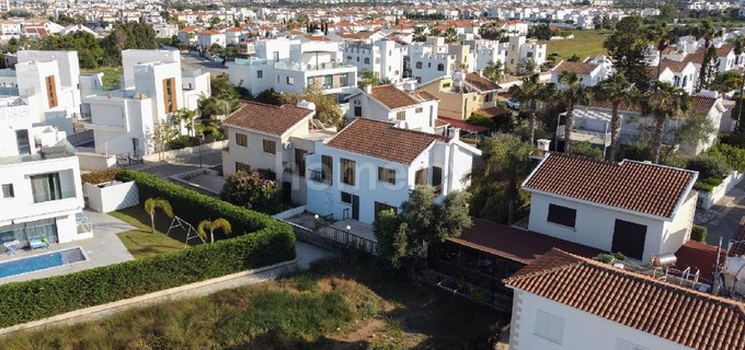 Ημιαυτόνομη μονοκατοικία προς πώληση - Παραλίμνι