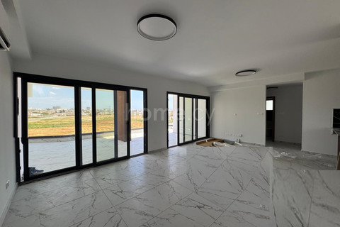 Penthouse apartment to rent in Larnaca