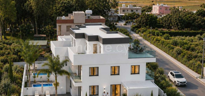 Hus till salu i Larnaca