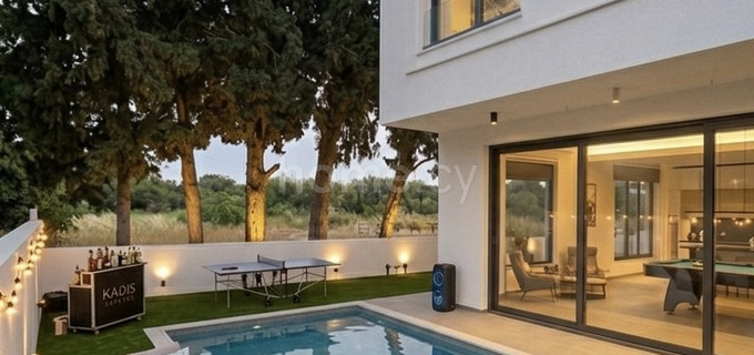 Villa à vendre à Limassol