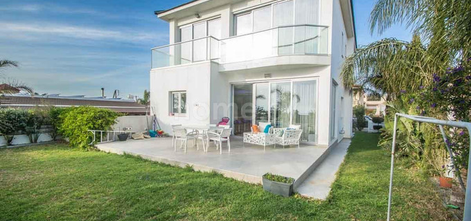 Villa for sale in Larnaca