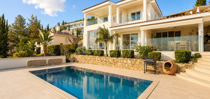 Villa for sale in Paphos
