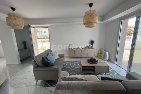 Villa a la venta en Ayia Triada