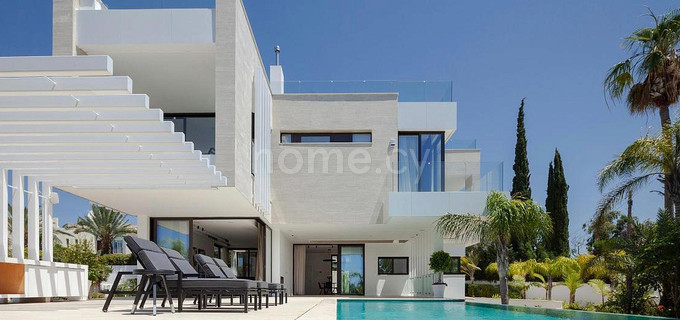Villa to rent in Limassol