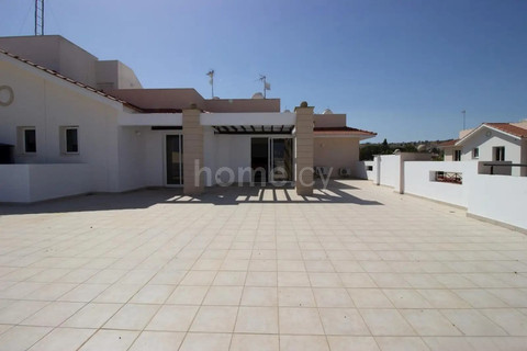 Apartment for sale in Larnaca