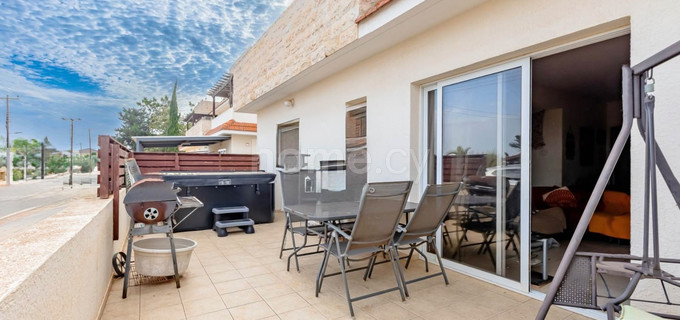 Ground floor apartment for sale in Liopetri